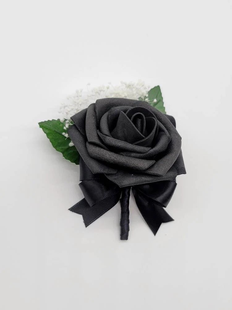 all black boutonniere with babies breath