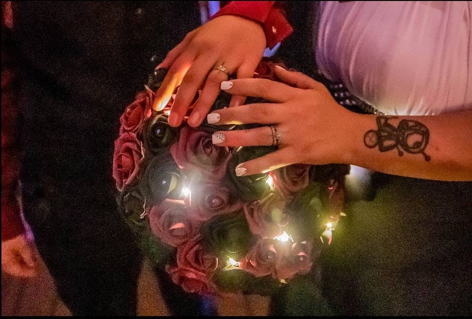 Burgundy and Black Bridal Bouquet, Fairy Lights,Night Bouquet,Light Up Bouquet, Gothic bouquet,Matching Boutonnieres,Custom Colors Available